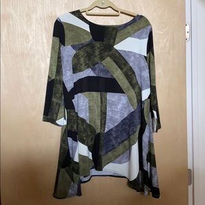 Alfani Large Geometric Shirt with Quarter Sleeve.